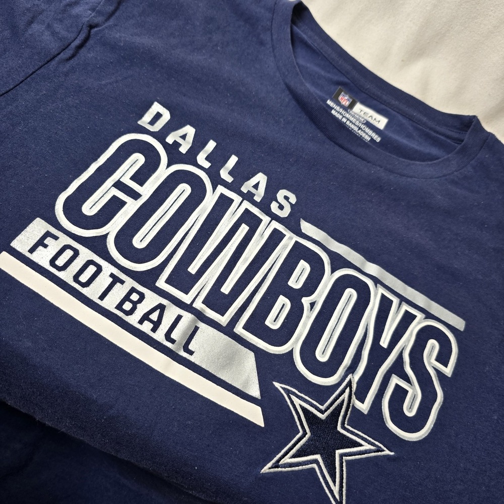 Dallas Cowboys Men's Size Medium NFL Team Apparel Blue Short Sleeve T-Shirt